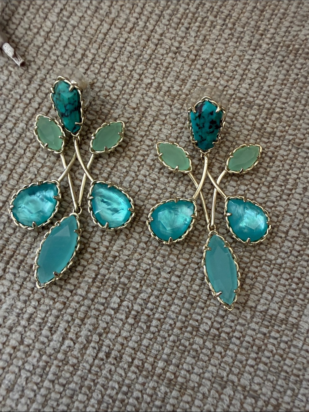 Kendra Scott Earrings - Picture 2 of 2